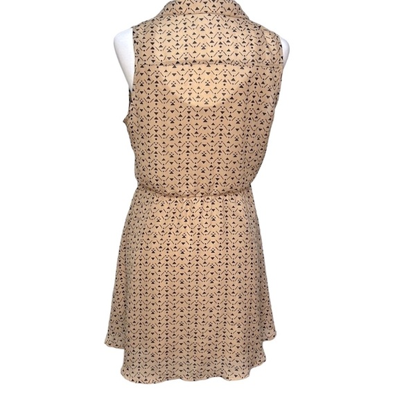 Freebird Geometric Triangle Design Dress - Picture 3 of 5